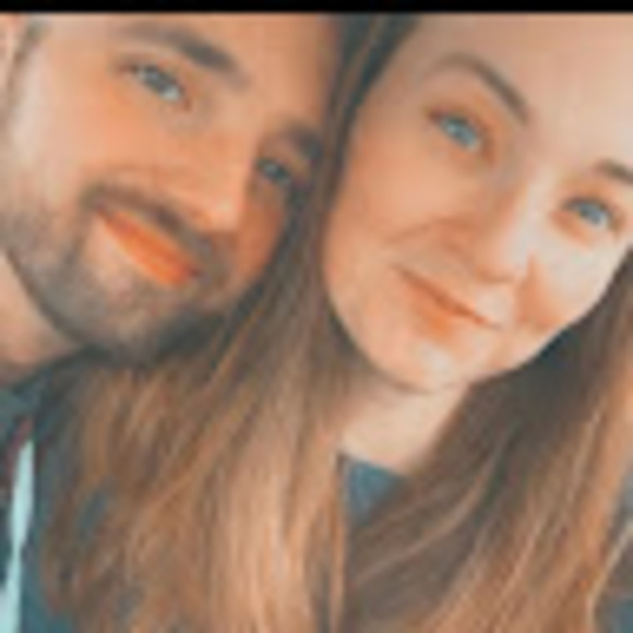 Profile Picture of Taylor Reitmeyer (@taylorreitmeyer) on Poshmark