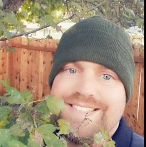 Profile Picture of Marc Mason (@masonmarc337) on Poshmark