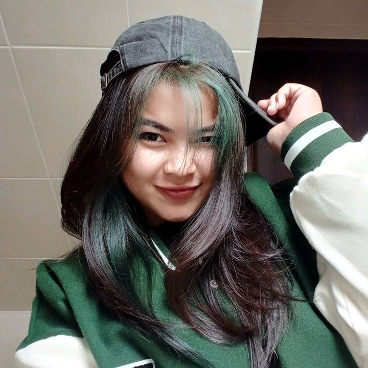 Profile Picture of Kimy Putri. 😇🤗 (@kimyputr) on Tiktok