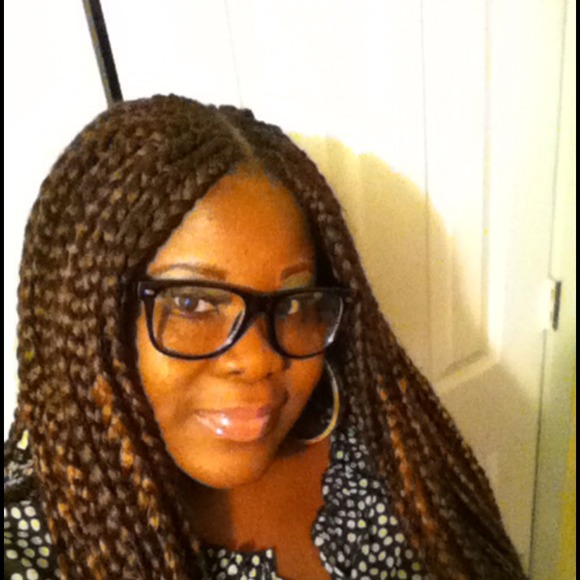 Profile Picture of Ola Ola (@olababi) on Poshmark