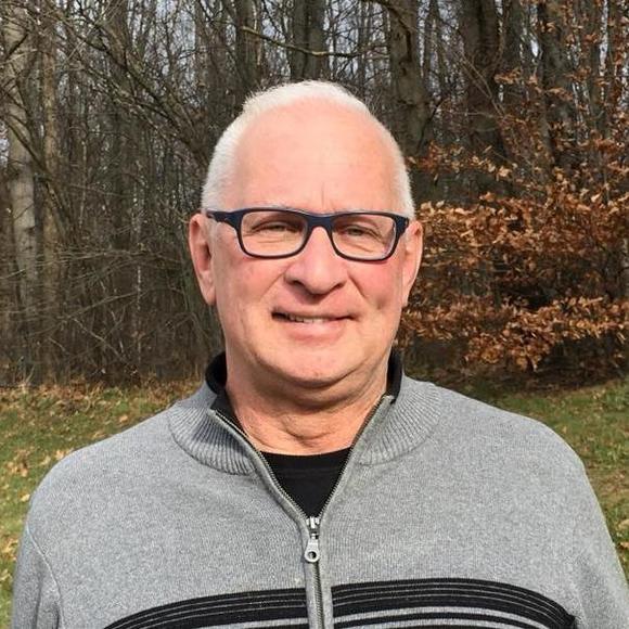 Profile Picture of David Fisher (@pastordave1975) on Poshmark