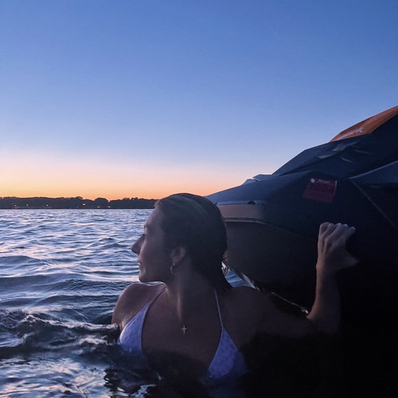 Profile Picture of Riley Werlein (@rileywerlein) on Poshmark