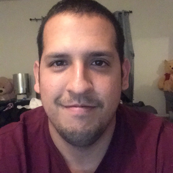 Profile Picture of Kevin Magdaleno (@kmagdaleno174) on Poshmark