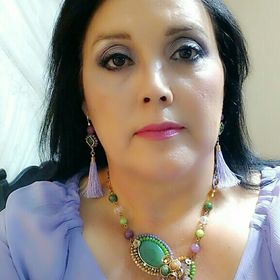 Profile Picture of Shelly Robles (@larobles68) on Pinterest