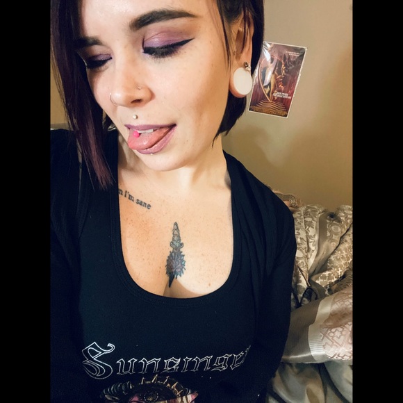 Profile Picture of Tabitha Wiggett (@liltabbycat) on Poshmark