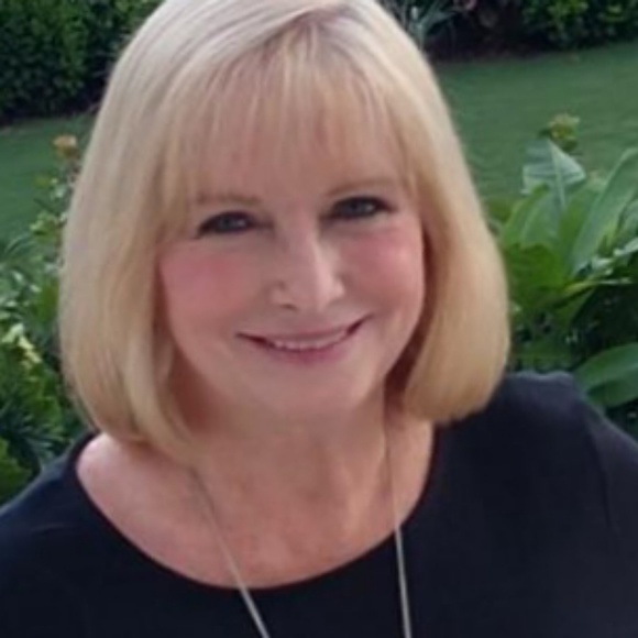 Profile Picture of Linda Heileman (@lindaheileman) on Poshmark