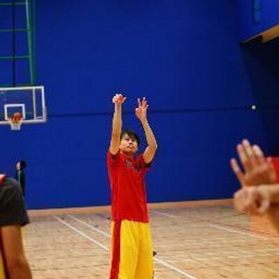 Profile Picture of Lai Ngai Fai (@veganflai) on Twitter