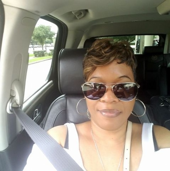 Persephonie Bowdry - Poshmark Profile Picture of Persephonie Bowdry (@pbowdry) on Poshmark