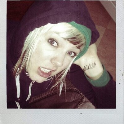 Profile Picture of Cassandra Ericson (@casscredible) on Twitter