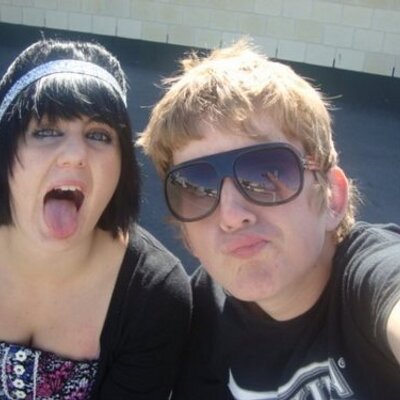 Profile Picture of Josh Rowson (@Paramorechild) on Twitter