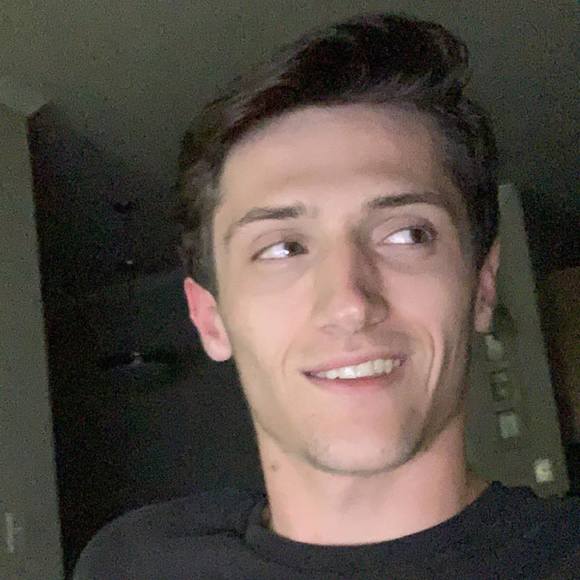 Profile Picture of Chandler Daniel (@chandlerdaniel) on Poshmark