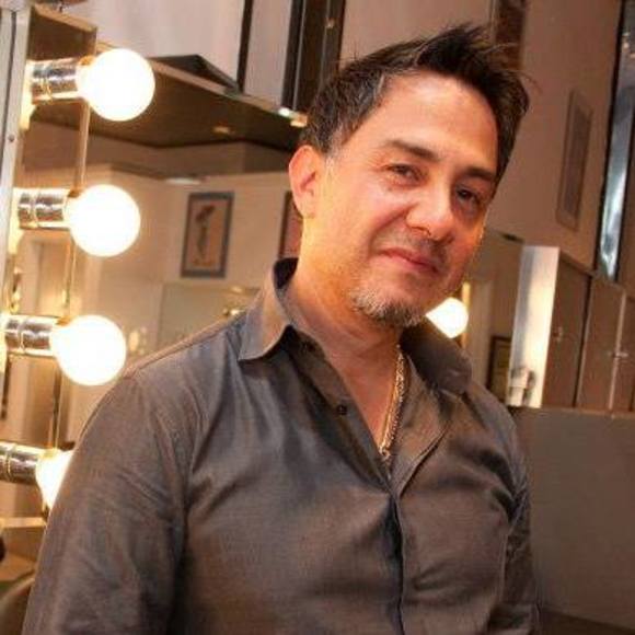 Profile Picture of Albert Dedios (@dedioscer) on Poshmark