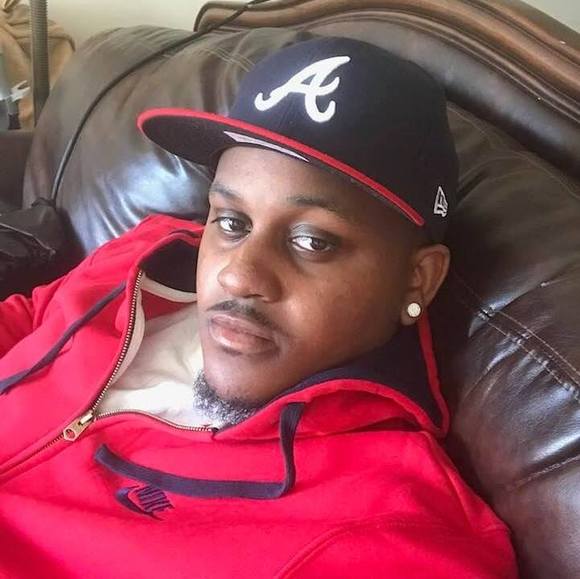 Profile Picture of Freelee Rashad (@rashadseals99) on Poshmark