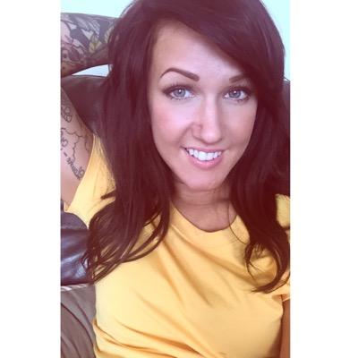 Profile Picture of Laurie Daniels (@Laurie_merc) on Twitter