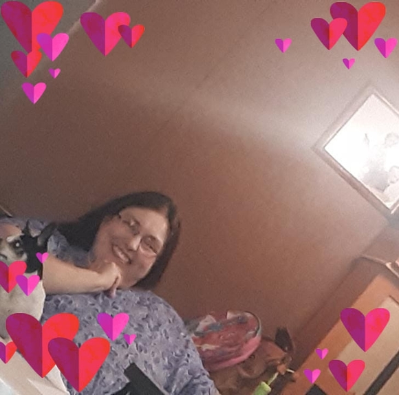 Profile Picture of Lisa Schaffer (@lisaschaffer) on Poshmark