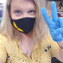 Profile Picture of Kimberly Wells (@babblinglib) on Tiktok