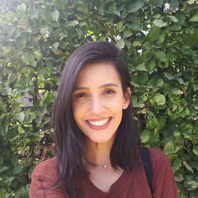 Profile Picture of Alessandra Camargo. (@pesodepapel) on Twitter