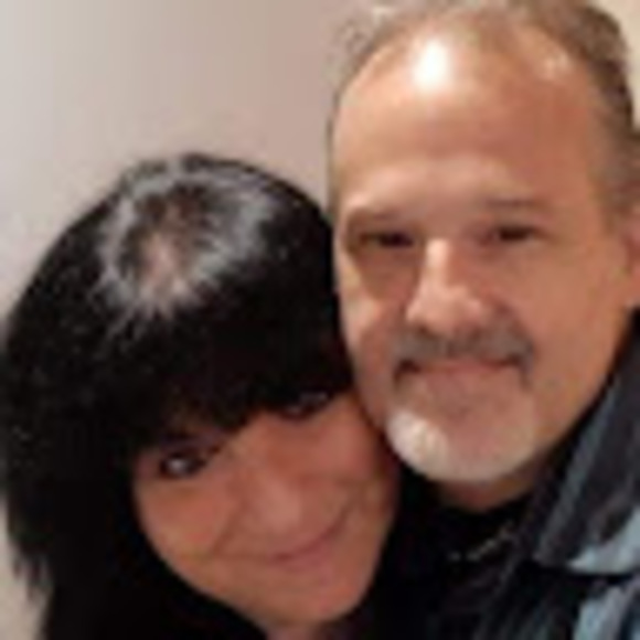 Profile Picture of Peter Laszlo nagy (@laszlonagypeter) on Poshmark