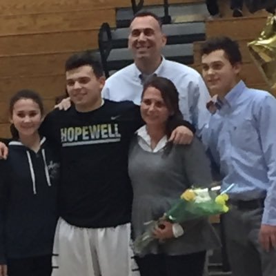 Profile Picture of Anthony Mormile (@tony_mormile) on Twitter