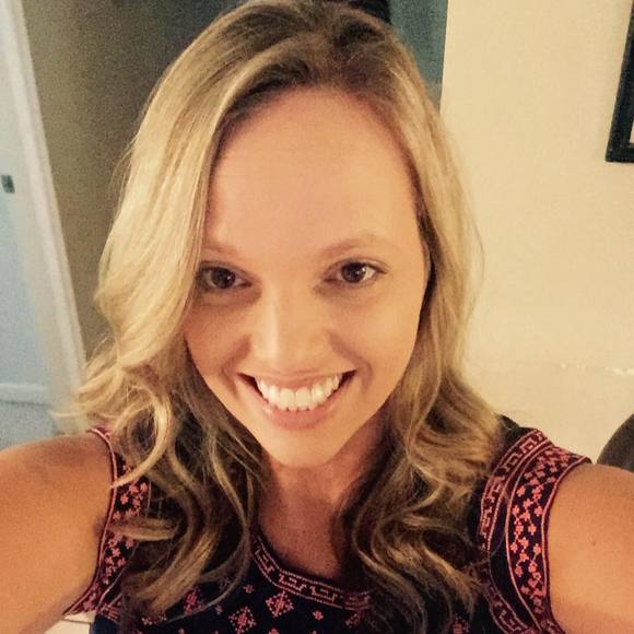 Profile Picture of Janet Slaymaker (@jjslay) on Poshmark