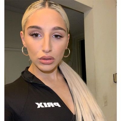 Profile Picture of Abella James (@AbellaJames6) on Twitter