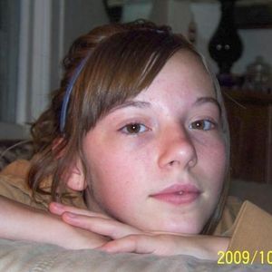 Profile Picture of Leah Potter (@undiecided2) on Myspace