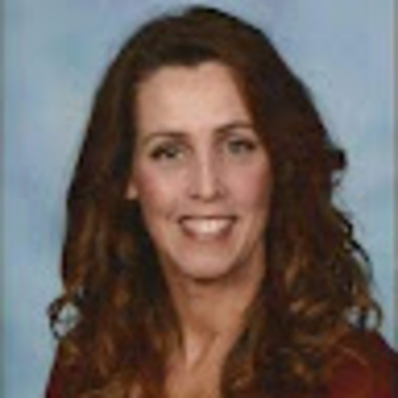 Profile Picture of Carrie Reynolds (@creynolds1971) on Poshmark
