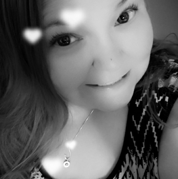 Profile Picture of Mary Tindall (@marytindall) on Poshmark