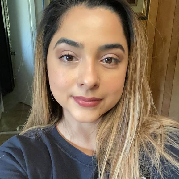 Profile Picture of Ruby Morales (@rubymorales920) on Poshmark