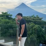 Profile Picture of Karl La Victoria (@evillamil.bando.leer) on Facebook