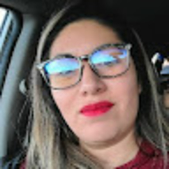 Profile Picture of Bianca Galeano (@galeanojazz) on Poshmark