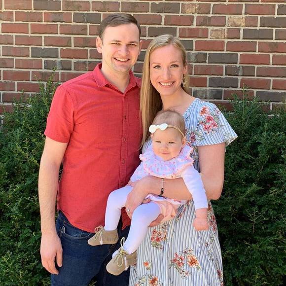 Profile Picture of Elizabeth Swets (@eswets) on Poshmark