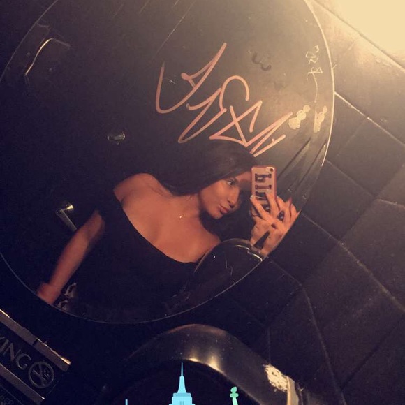 Profile Picture of Marianna Forese (@mariannnaforese) on Poshmark