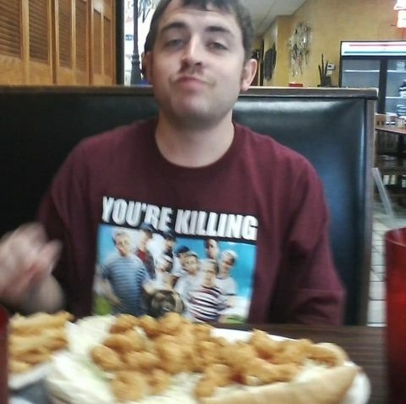 Profile Picture of Chris Theriot (@christheriot) on Poshmark