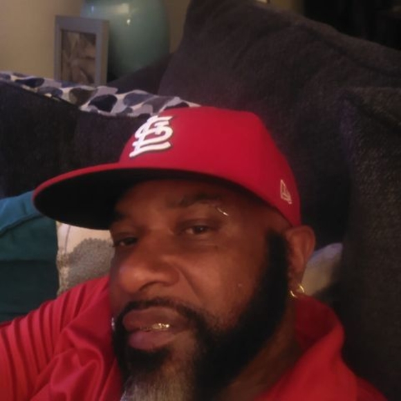 Profile Picture of Danny Diggs (@diggsdanny147) on Poshmark