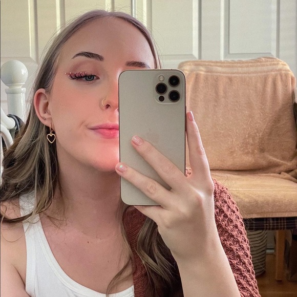 Profile Picture of Katelynn Benson (@kdb97) on Poshmark
