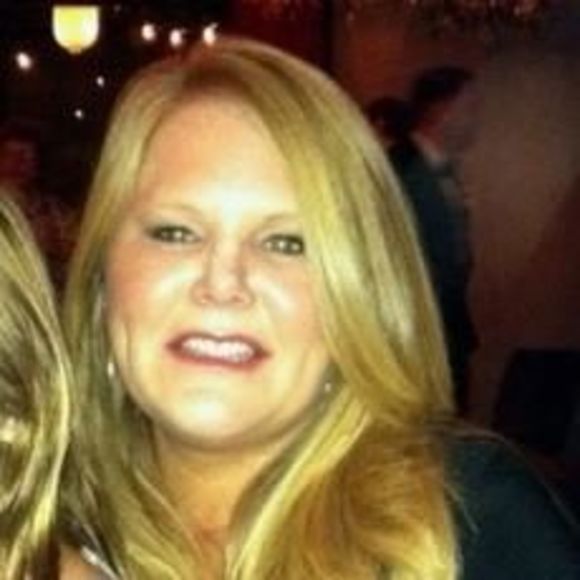 Profile Picture of Christina Bletterman (@cbletterman) on Poshmark