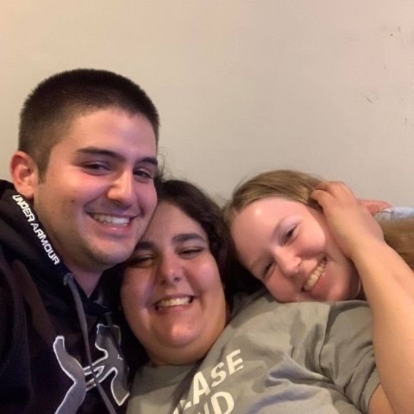 Sarah Zigman - Poshmark Profile Picture of Sarah Zigman (@sarahzigman) on Poshmark