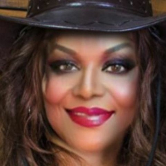 Profile Picture of Phylliss Honeysucker (@phyllisshoney) on Poshmark