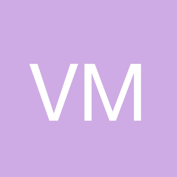 Profile Picture of Veronica Matthews (@vee147) on Poshmark