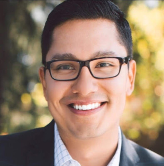 Profile Picture of Sergio Rocha (@sergiorocha28) on Poshmark