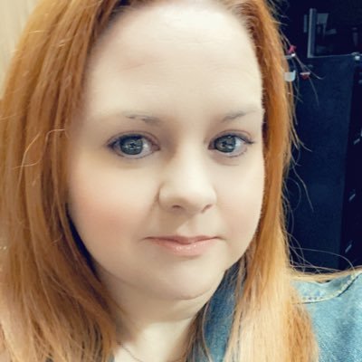 Profile Picture of Kari Glickert (@GlickertKari) on Twitter