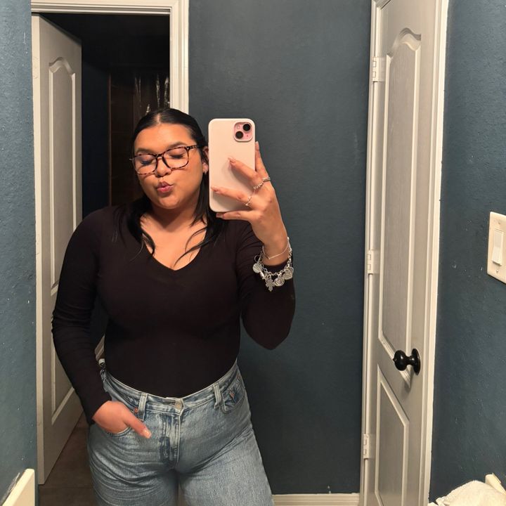 Profile Picture of Alissa<3 (@alissamancilla) on Tiktok