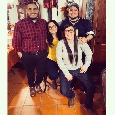 Profile Picture of Veronica Esquivel (@VeroEsquivel3) on Twitter