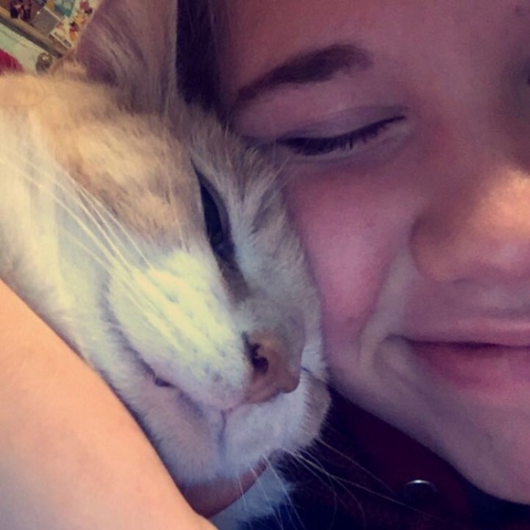 Profile Picture of Kylee Mccombs (@kyleeblair124) on Poshmark