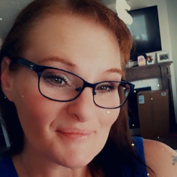 Profile Picture of Brenda Panichello (@reedpeed69) on Poshmark