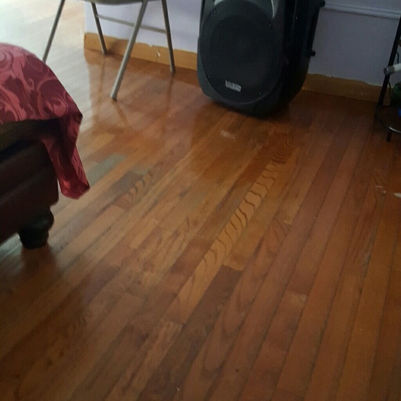 Profile Picture of Luis Gomez (@luisrd) on Poshmark