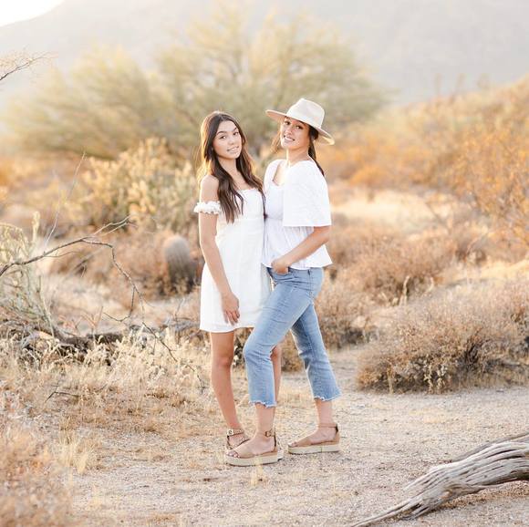 Profile Picture of Mia Kroeger (@kroeger13) on Poshmark