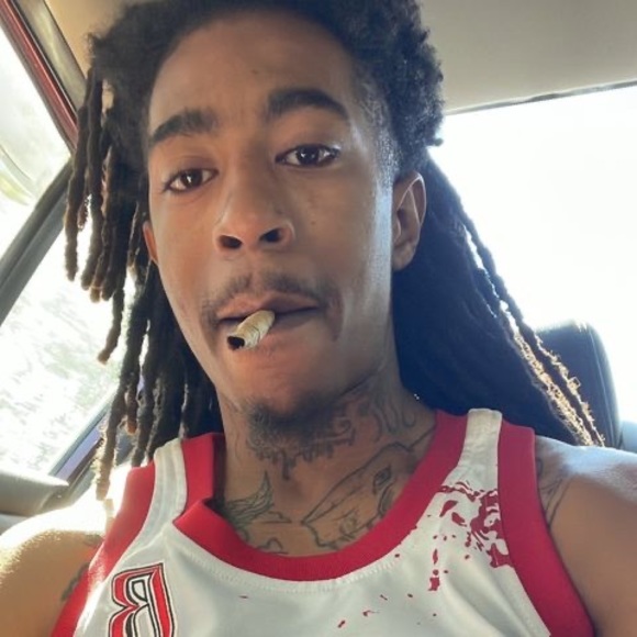 Profile Picture of Ty Peeks (@typeeks) on Poshmark