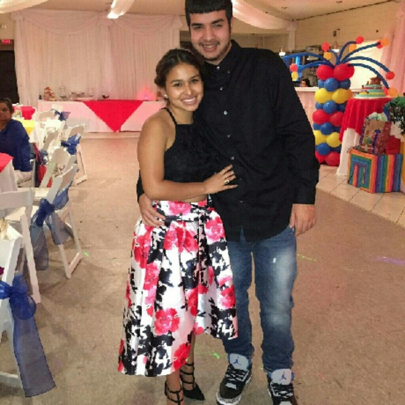 Profile Picture of Nashell Peralta (@nashell_p) on Poshmark